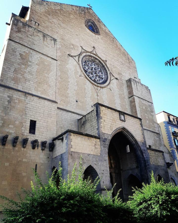Palazzo Carafa Della Spina Room And Apartment Наполи Екстериор снимка